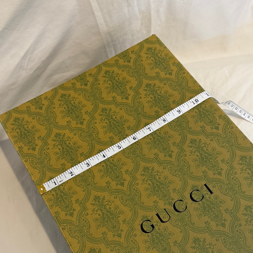 Gucci 100 Green Patterned Gift Box and Dust Bag - Picture 9 of 11